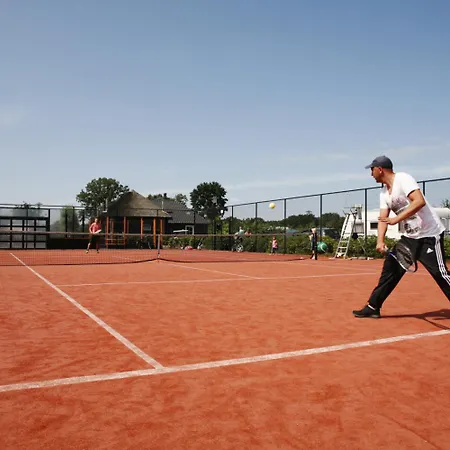 Wander 5 Persons 리조트 부투이젠