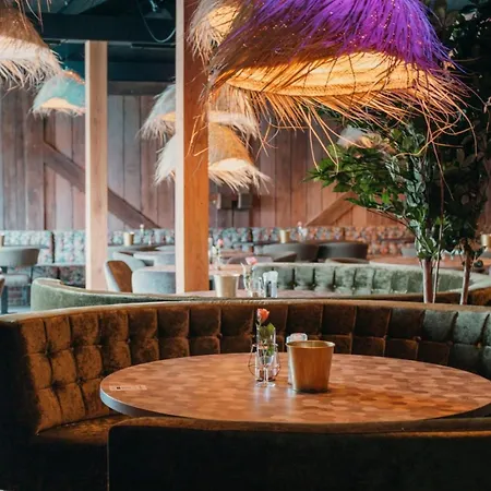 Wander 5 Persons Rezort *